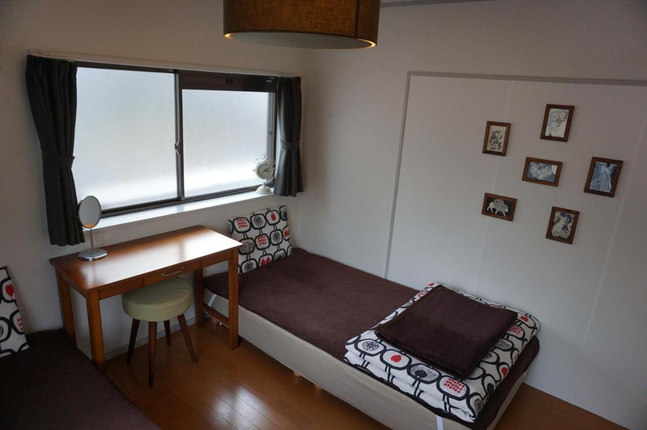 Guesthouse Ten-Roku - Female Only أوساكا المظهر الخارجي الصورة