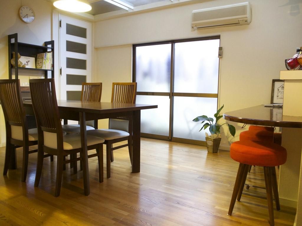 Guesthouse Ten-Roku - Female Only أوساكا المظهر الخارجي الصورة